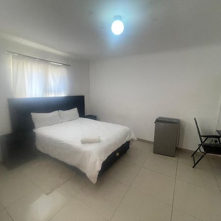 Sabrina Guesthouse Tsumeb Eksteriør billede