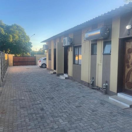 Sabrina Guesthouse Tsumeb Eksteriør billede