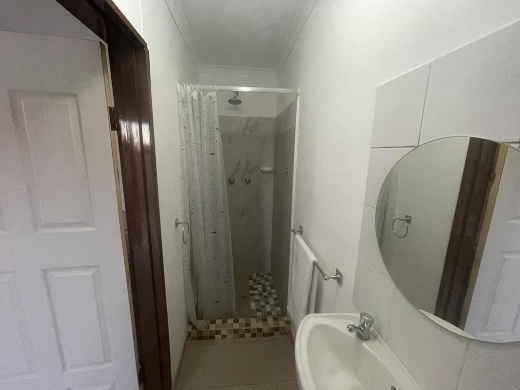 Sabrina Guesthouse Tsumeb Eksteriør billede
